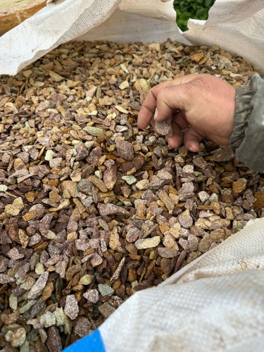 Златолит персиковый декоративная каменная крошка купить в Горно-Алтайске