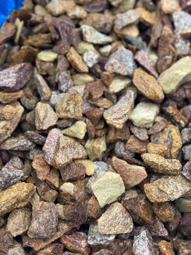 Златолит персиковый декоративная каменная крошка купить в Горно-Алтайске