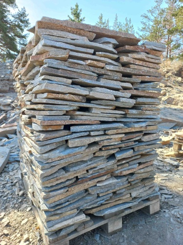 Плитняк златолит серебристый для фасада купить в Горно-Алтайске