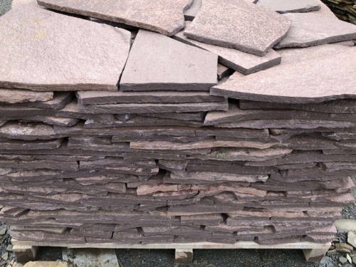 Плитняк лемезит бордовый для облицовки цоколя 20-25 мм  купить в Горно-Алтайске