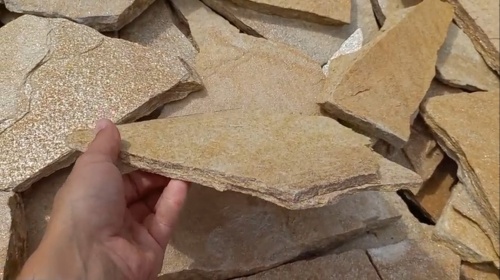 Плитняк златолит жёлтый для цоколя купить в Горно-Алтайске