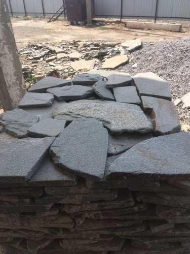 Златолит серебристый галтованный для лестниц купить в Горно-Алтайске